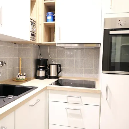 Apartman 2-zimmer-appartement Im 1. Obergeschoss Mit Hallenschwimmbad Und Sauna. Westerland