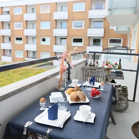 2-zimmer-appartement Im 1. Obergeschoss Mit Hallenschwimmbad Und Sauna.