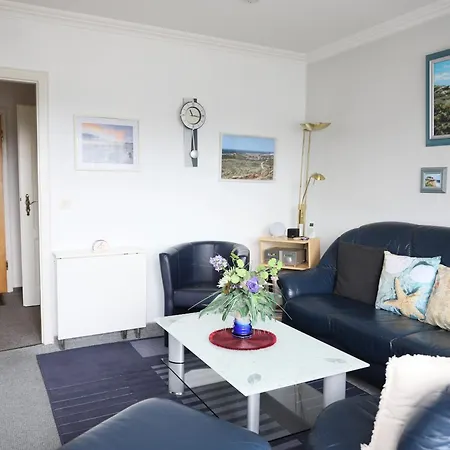 2-zimmer-appartement Im 1. Obergeschoss Mit Hallenschwimmbad Und Sauna. Apartman Westerland